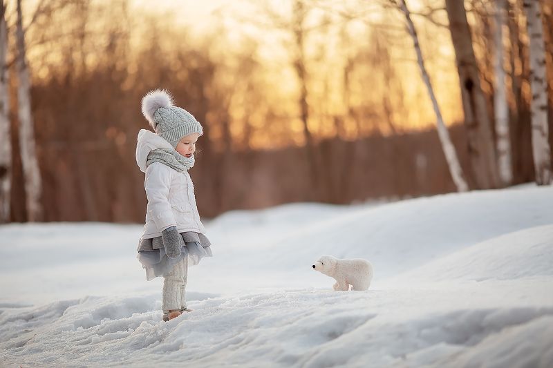 девочка, закат, ребенок, игрушка *** фото превью