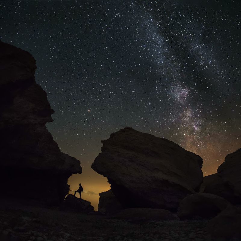 When the night begins фото превью