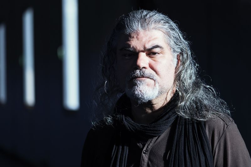 aydınlıkta karanlıkta фото превью