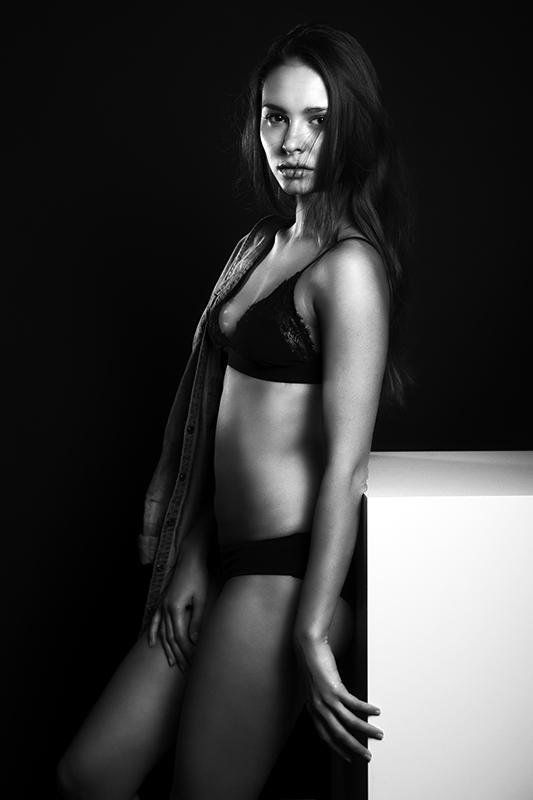 julia furdea simone zeffiro lingerie portrait fineart art model sexy woman Julia фото превью