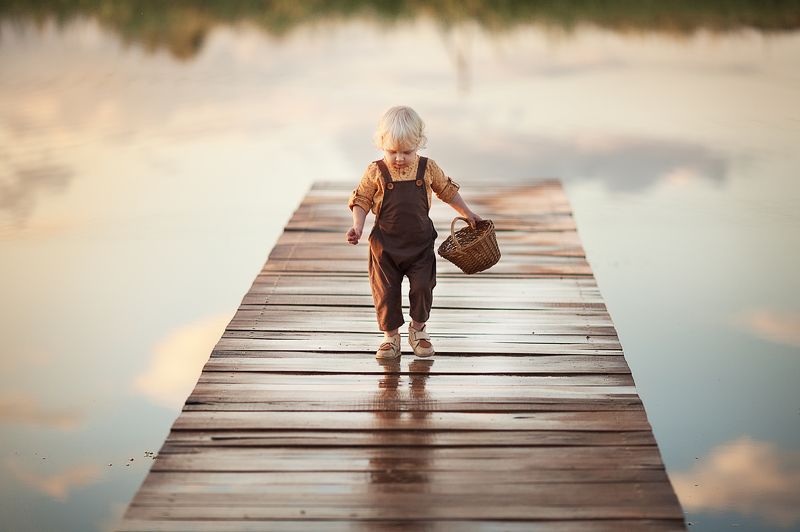 дети; детский портрет; детская фотография; детская фотосессия; зимняя фотосессия; по дороге с облаками фото превью