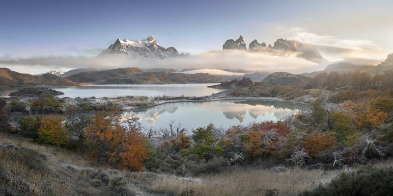 america, andes, beautiful, blue, chile, clouds, cuernos, del, frost, glacier, hiking, hill, ice, lake, landmark, landscape, light, mirror, morning, mountain, national, nature, orange, outdoor, paine, pano, panorama, panoramic, park, patagonia, peak, pehoe Paradise Lost фото превью