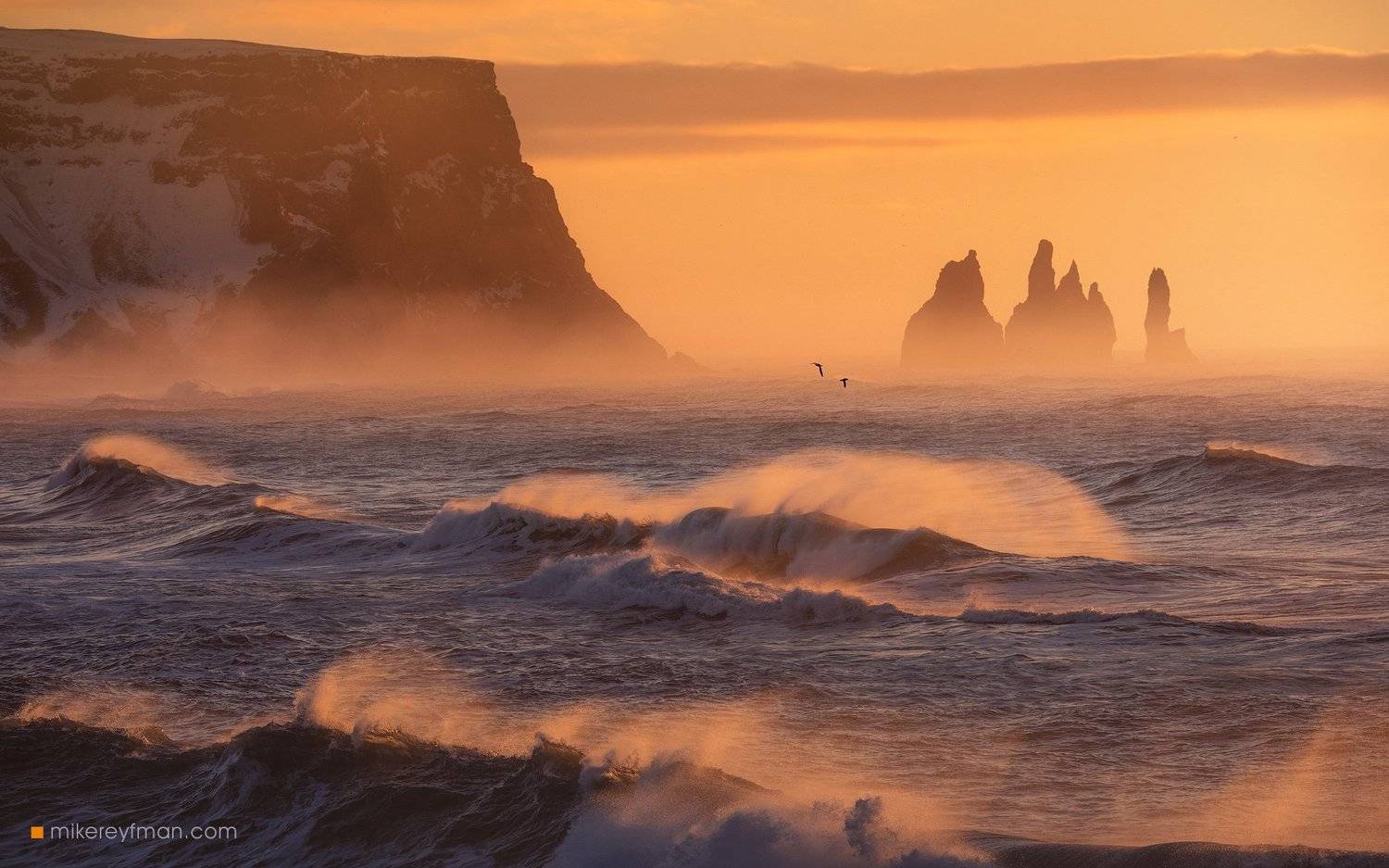 vik, basalt, nature, iceland, sky, sea, motion, pink, surf, storm, horizontal, speed, outdoors, scenic, no people, reynisdrangar, horizon over water, reynisfjara, breaking waves, power in nature, south central iceland, Майк Рейфман