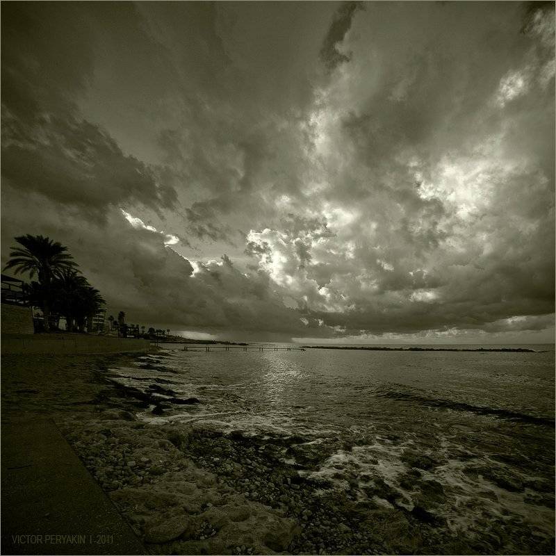 , Виктор Перякин