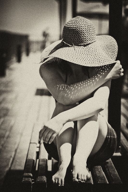 кипр, девушка, море, солнце, шляпа, отдых солнечный денёк фото превью