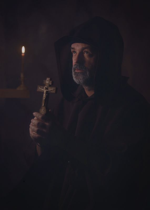 Монах. фото превью