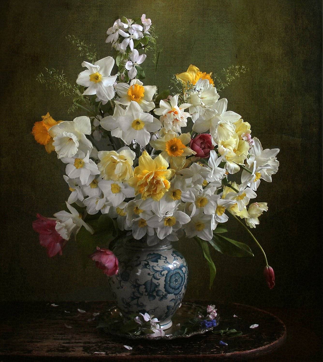 весна, натюрморт, букет цветов, тюльпаны,  нарциссы, марина филатова, Марина Филатова