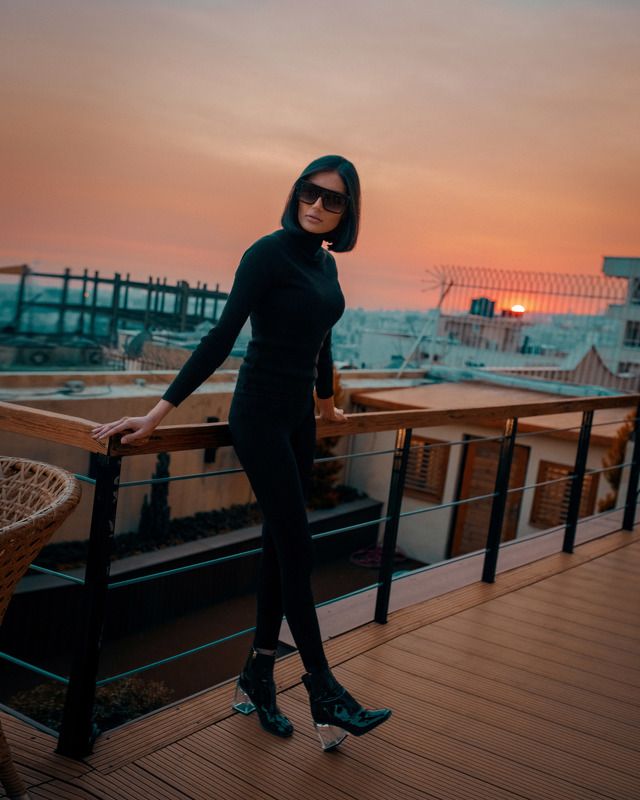 mona фото превью