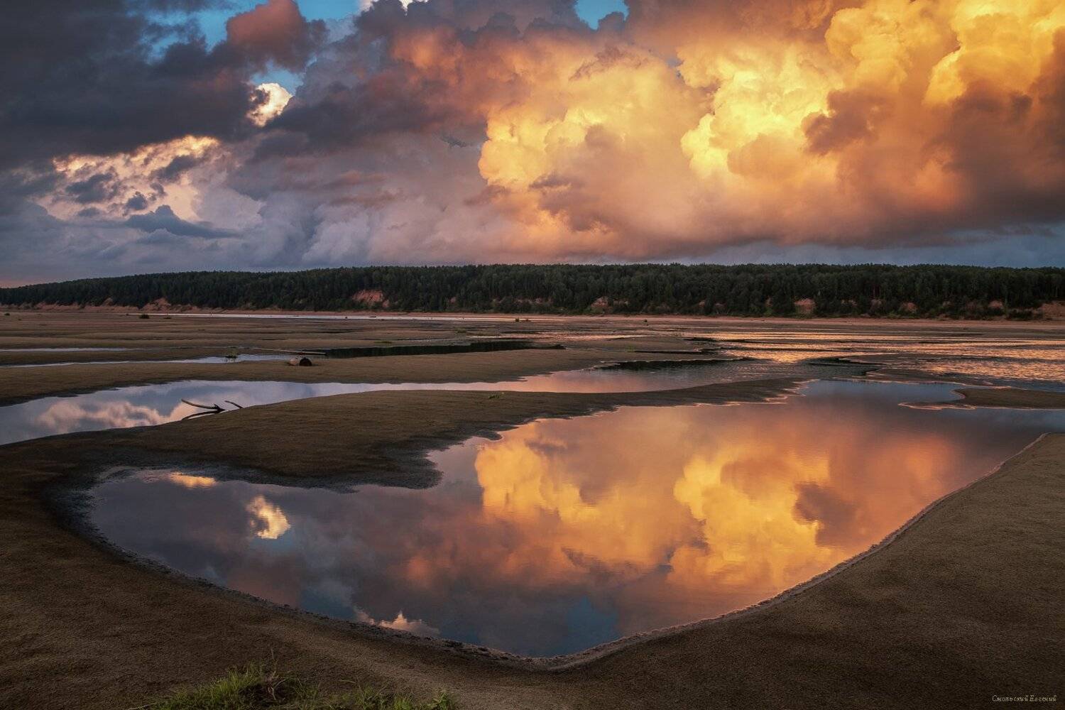 закат, облака, река, пляж, отражение, лето, песок, небо, вечер, Смольский Евгений