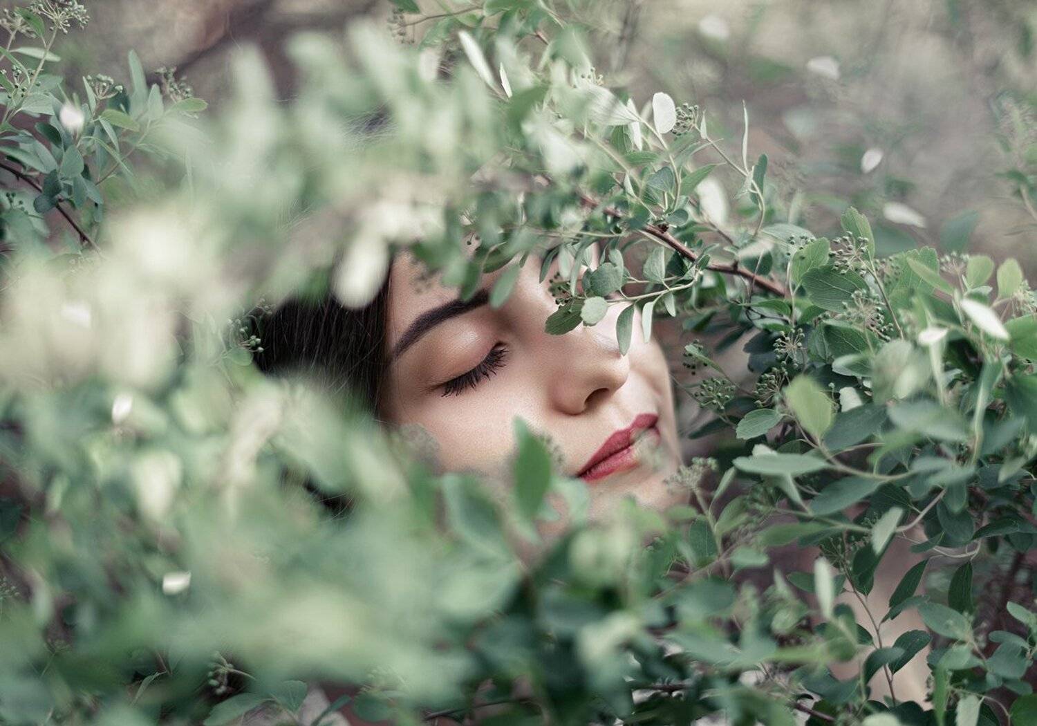 #украина #коростышев   #девушка #молчание #потрет #цветы  #фотограф  #чорный, Александр Чорный