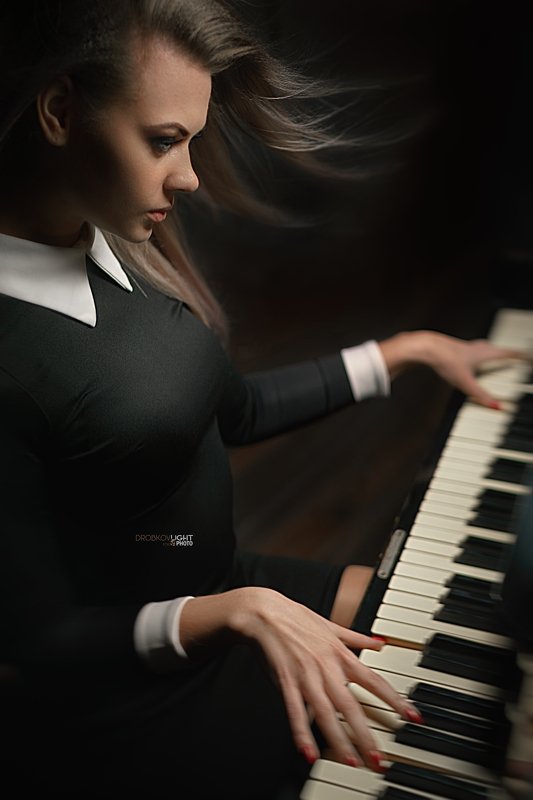 Карина фото превью