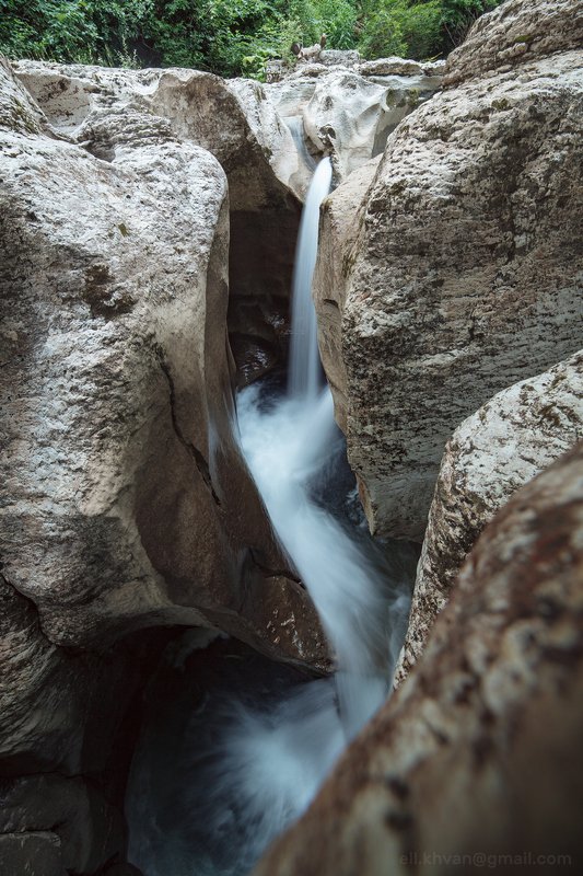 Белые скалы фото превью