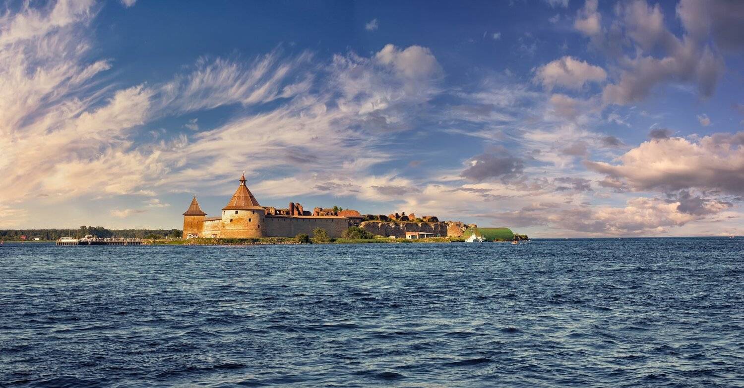 пейзаж,река,озеро,крепость,небо,облака, Тамара