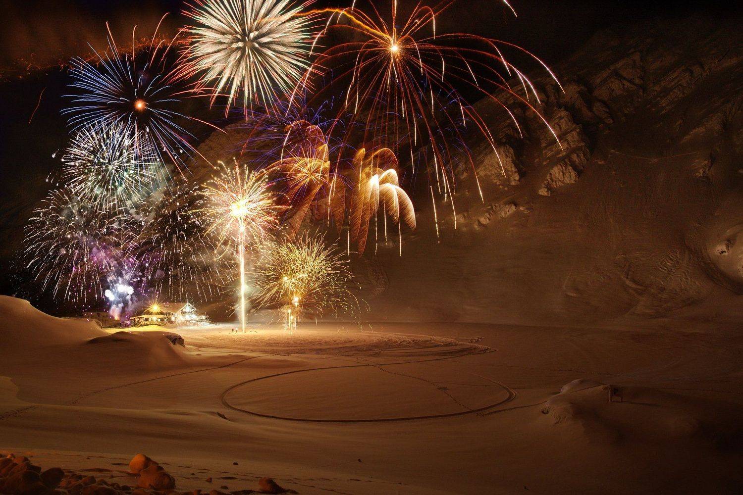 nature, new year, fireworks, altitude 2034m, winter, fagaras mountains, night photography, Sorin Lazar Photography