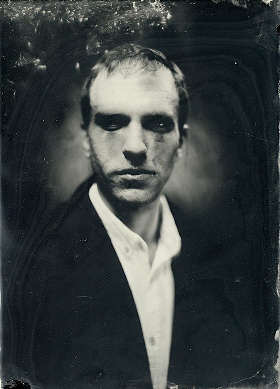 Фотограф- Ден Леви  -   В  глазах отразилась война... фото превью