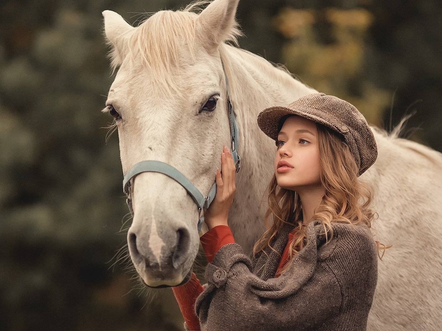 , Елена Михайлова