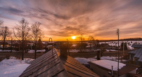 На крыше дома своего