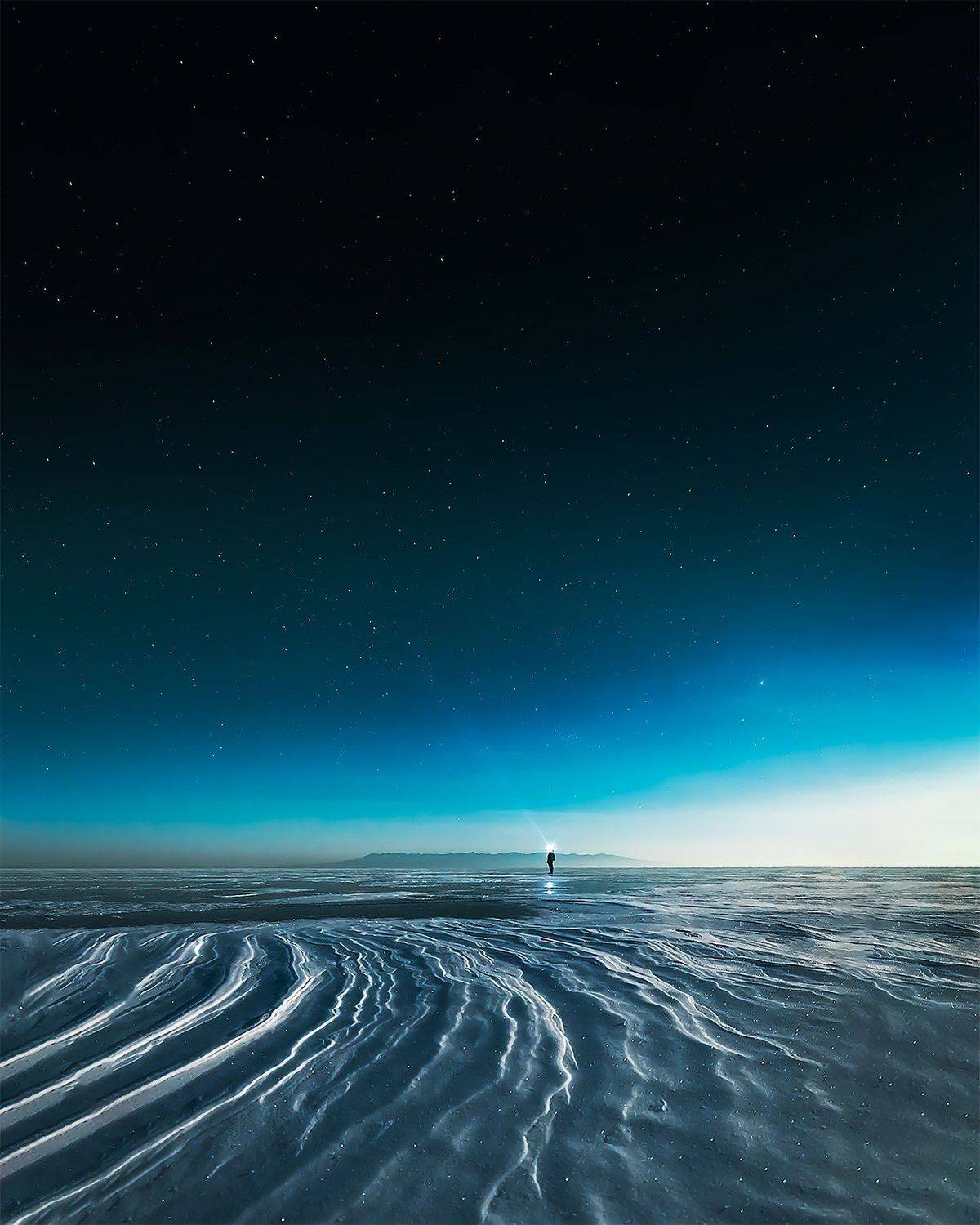 байкал, ночное фото, астрофото, сибирь, бурятия, россия, пейзажи бурятии, зимний байкал, russia, buryatia, siberia, baikal, nightphotography, astrophoto, astrophotography, winter baikal,frozen lake, ice, man with light, naturelover, naturephotography, lan, Денис Лубсанов