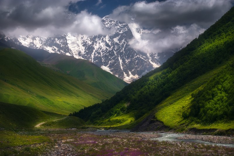 Долина реки Ингури, Сванетия. фото превью