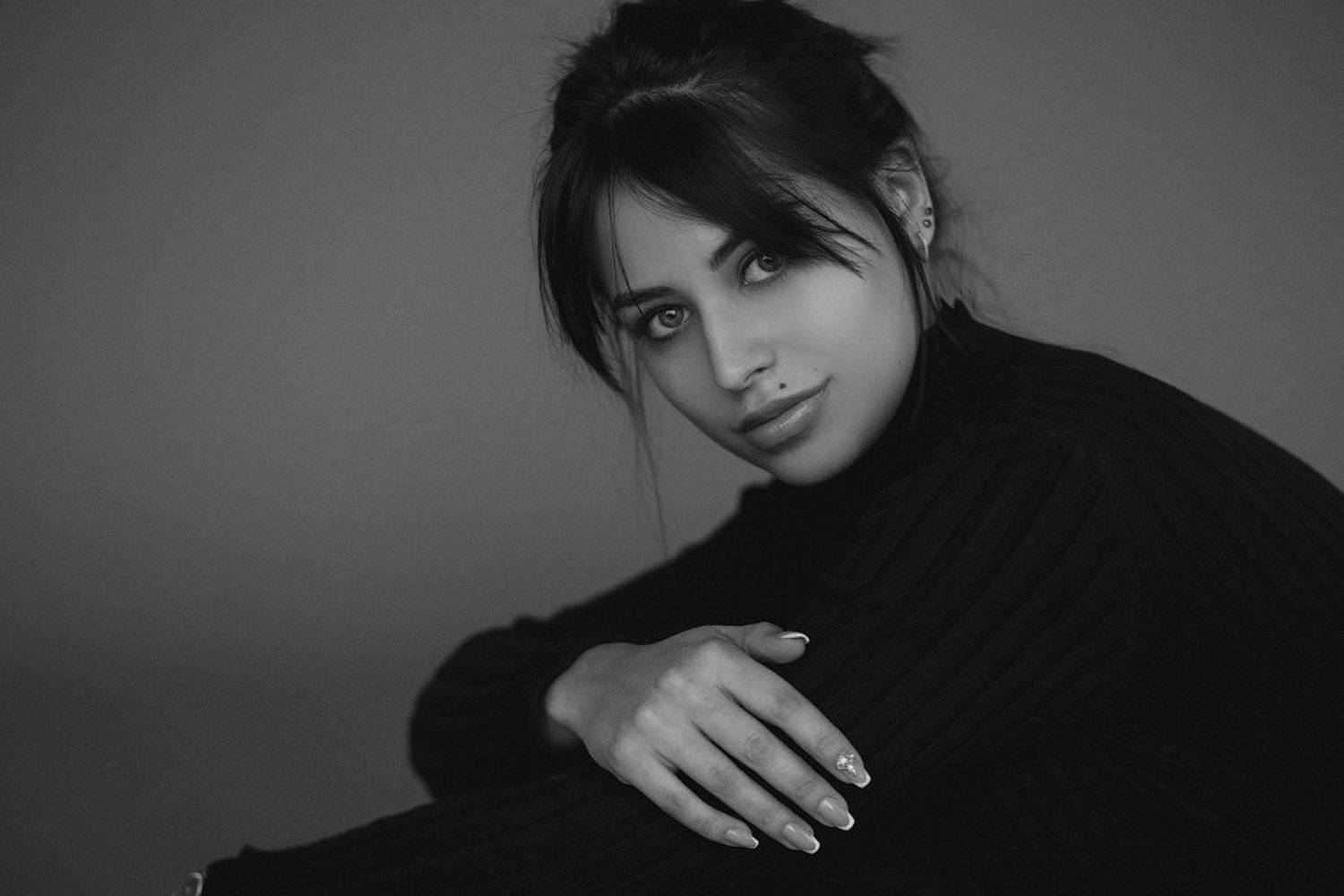 портрет чб девушка студия, Марина Бондарь