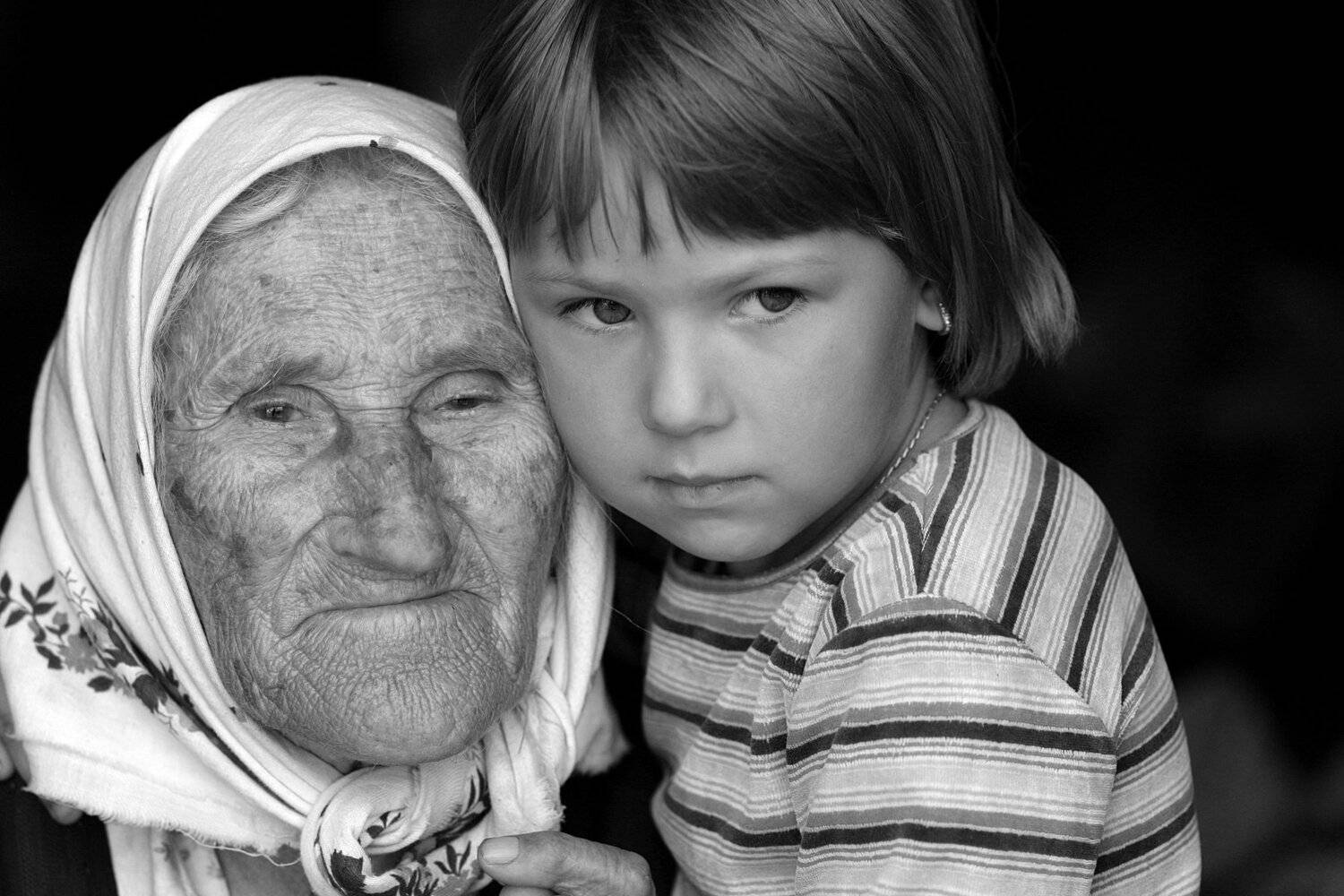 жанровый портрет, черно-белое старость и детство, Вера Шамраева