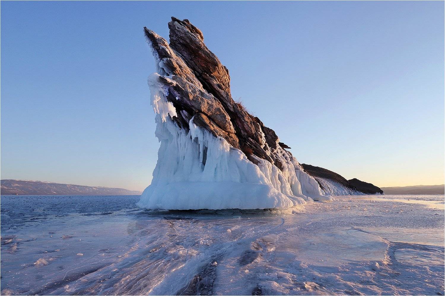 озеро, байкал, остров, утро, зима,, Victor Pechenev