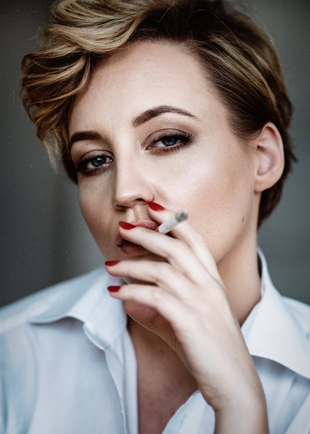 bidiuk girl cigarette , Daniel Bidiuk