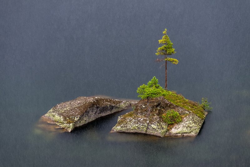 горы, сибирь, саяны, западный саян, ергаки, левень, дождь, вода, озеро художников, ник васильев, красота, поход, путешествие, туризм Перламутровый ливень фото превью