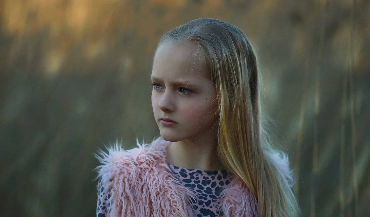 портрет, девочка, весна, волосы, крупный план, глаза, голубоглазая, блондинка, характер, цвет, жанр, свет, фотография, Постонен Екатерина