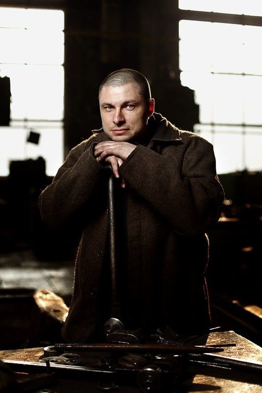 где-то в темном уголке завода... фото превью