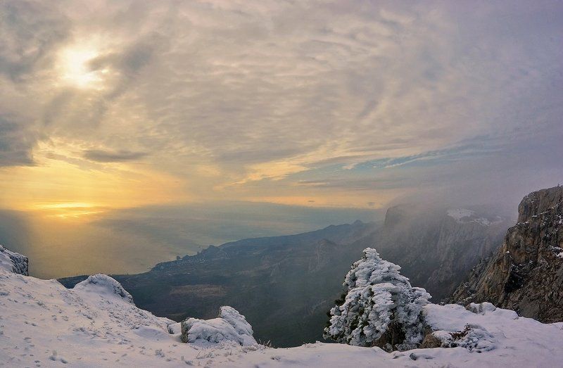 На самом краешке  Земли фото превью
