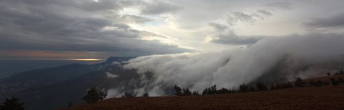 Упало одеяло :)