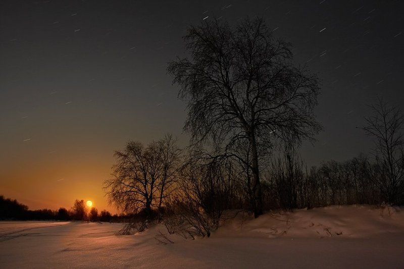 Полнолуние, 8 минут после восхода фото превью