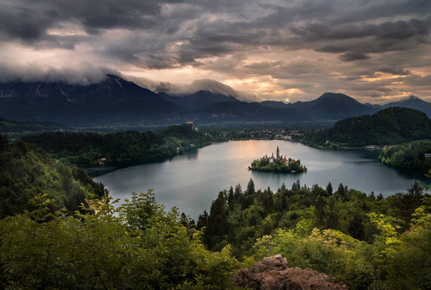 landscape nature scenery lake light sunlight morning sunrise chapel island view sky mountain bled пейзаж озеро рассвет, Александър Александров