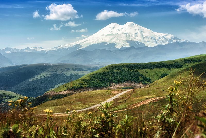 пейзаж, природа, Эльбрус, Приэльбрусье, Кавказ, горы, поля, landscape Дорога на Эльбрус фото превью