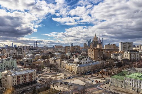Москва весенняя