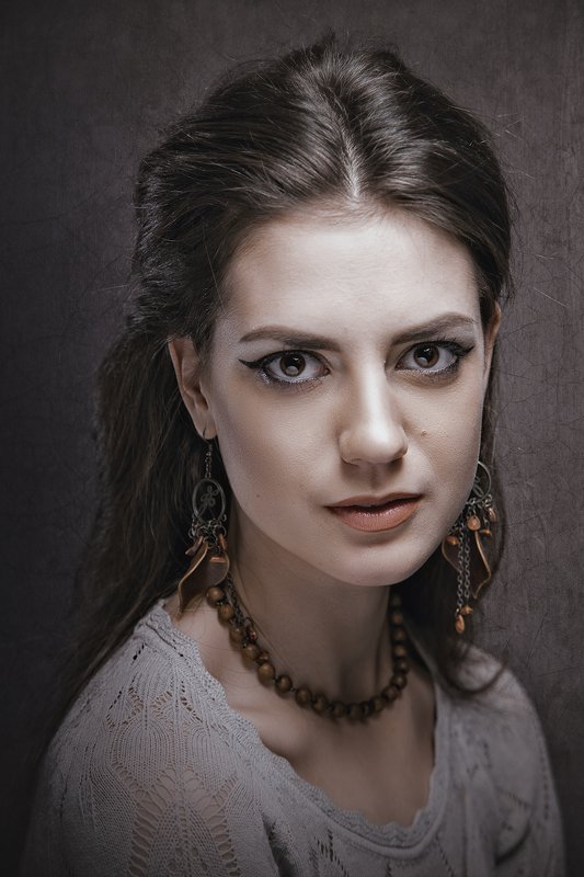 female, portrait, mood, sensuality, smile, woman, dark, adult, face, people, one, person, look, retro, picture, tenderness, dream Female Portrait фото превью