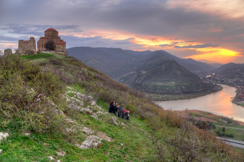 Встречая закат. Мцхета. Грузия фото превью