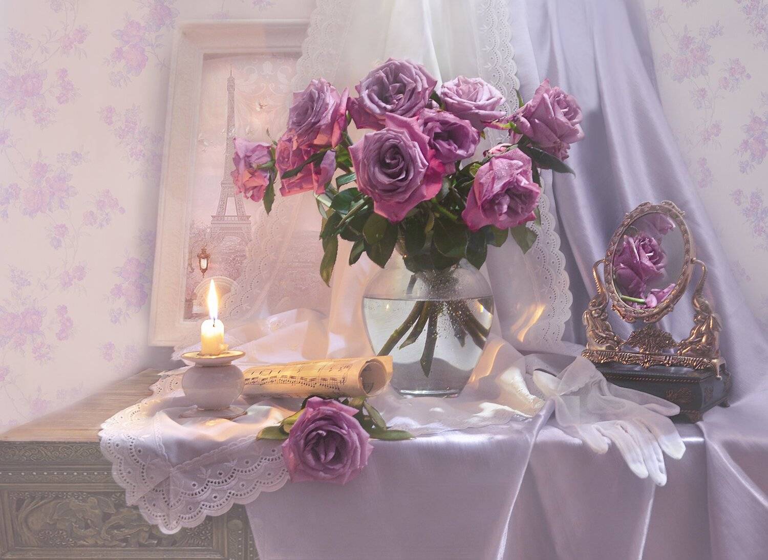 still life,натюрморт,цветы, фото натюрморт,  розы, подсвечник, отражение, зеркало, весна, апрель, картина, шкатулка, свеча, настроение, Колова Валентина