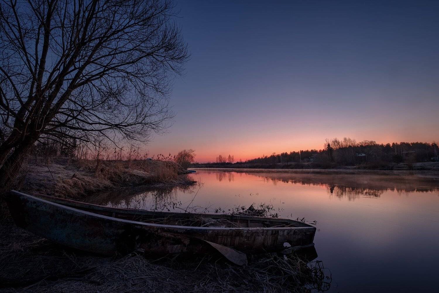дубна, река, вода, пейзаж, дерево, лодка, утро, рассвет, весна, апрель, деревня, Андрей Чиж
