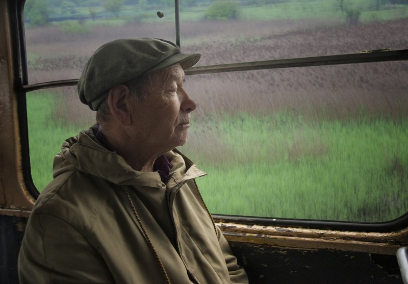 мужчина,транспорт,трамвай,окно,пейзаж,жанр О снах ... фото превью