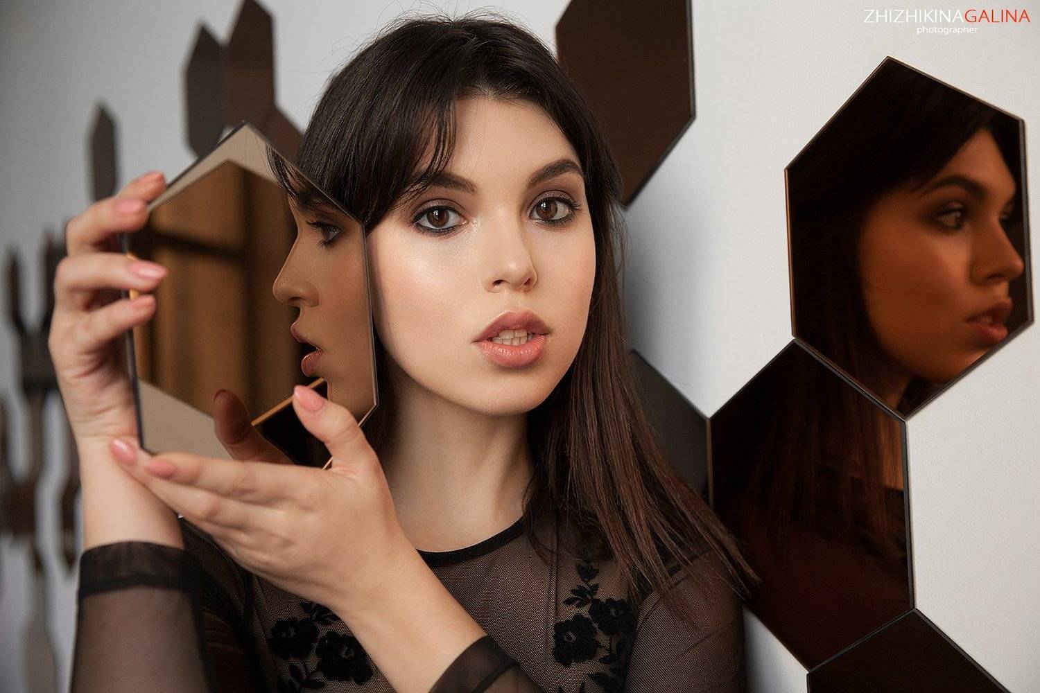девушка, портрет, лицо, отражение, глаза, зеркала, москва, фотограф, girl, portrait, face,, Галина Жижикина