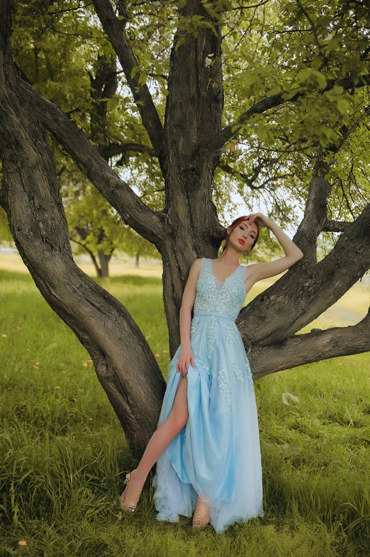 В яблонях фото превью