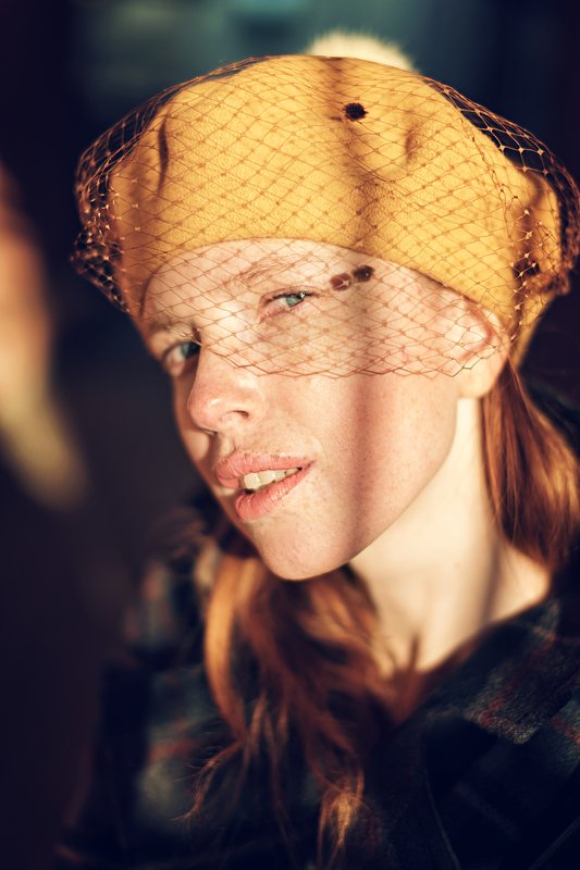 женский портрет, портрет, фотосессия на улице Даша фото превью