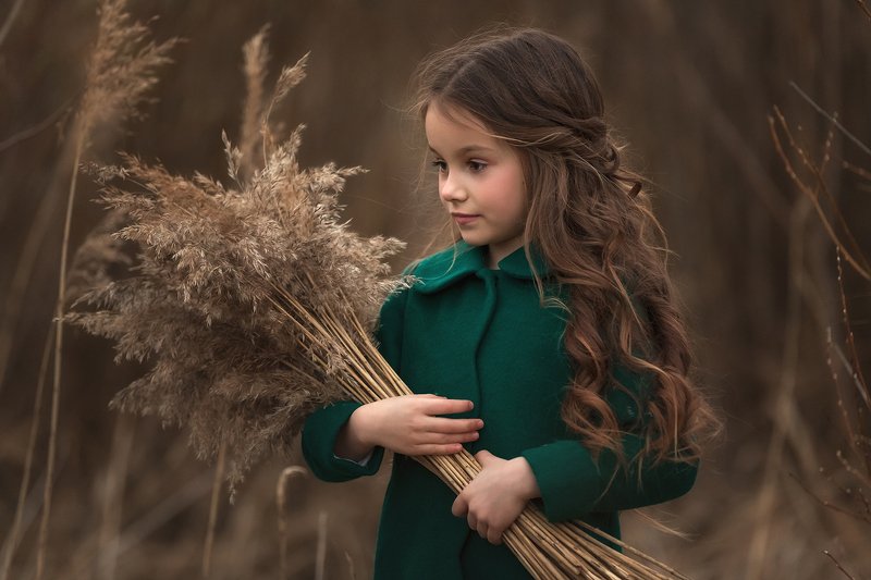 портрет, детский портрет, девочка, весна, букет, длинные волосы Весна фото превью