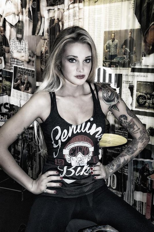 motorcyclegirl motorcycle sexy girl woman model simone zeffiro Motorcycle Girl фото превью