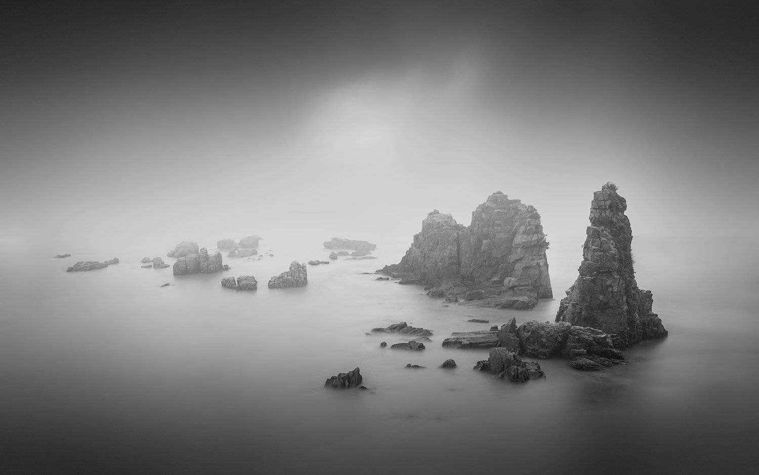 black & white,landscapes,reef,sea,travel,light and shadow,wenzhou,china,  Xiaolei Yang