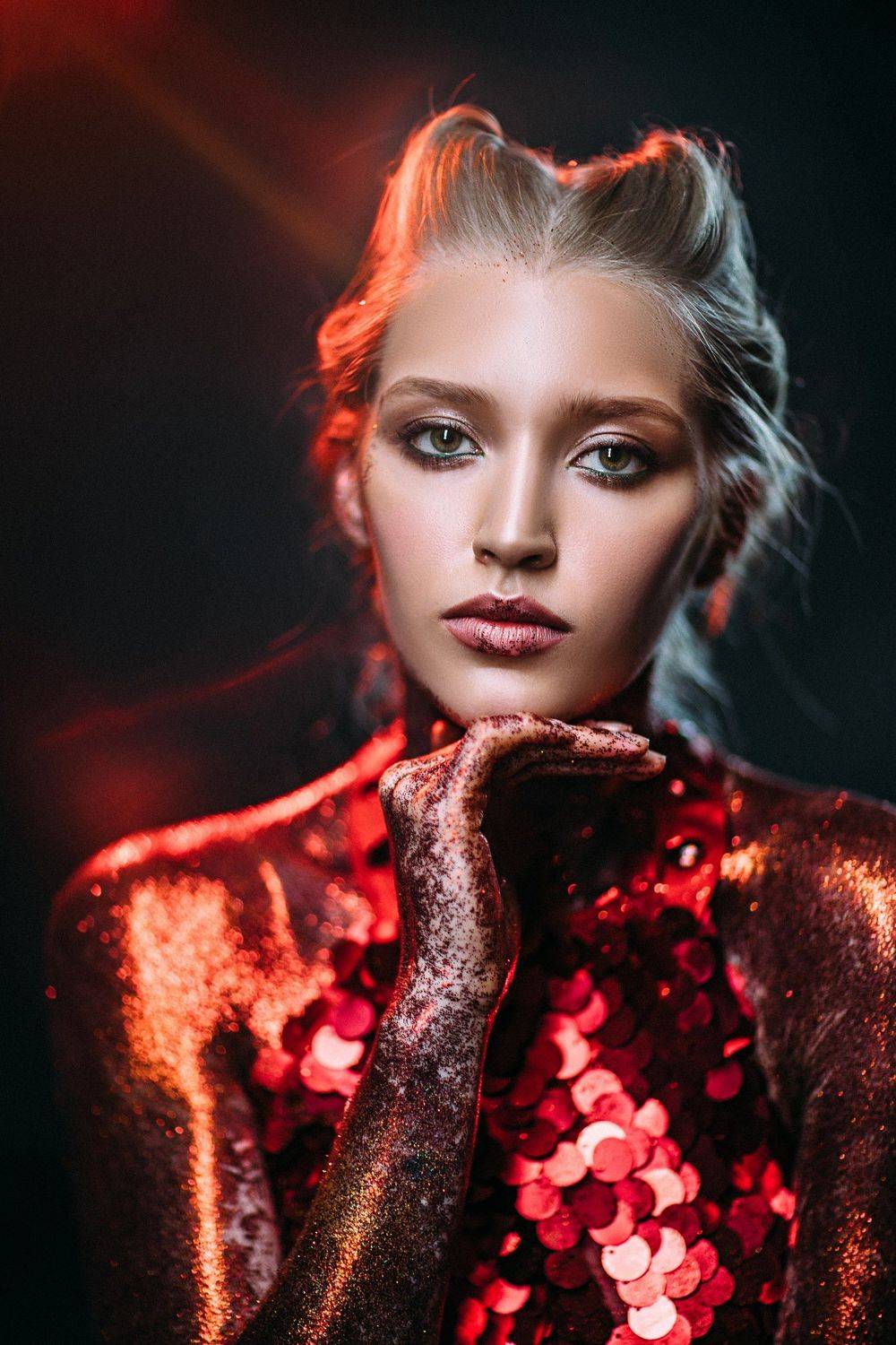 девушка студия красный red, Станислав Иваницкий