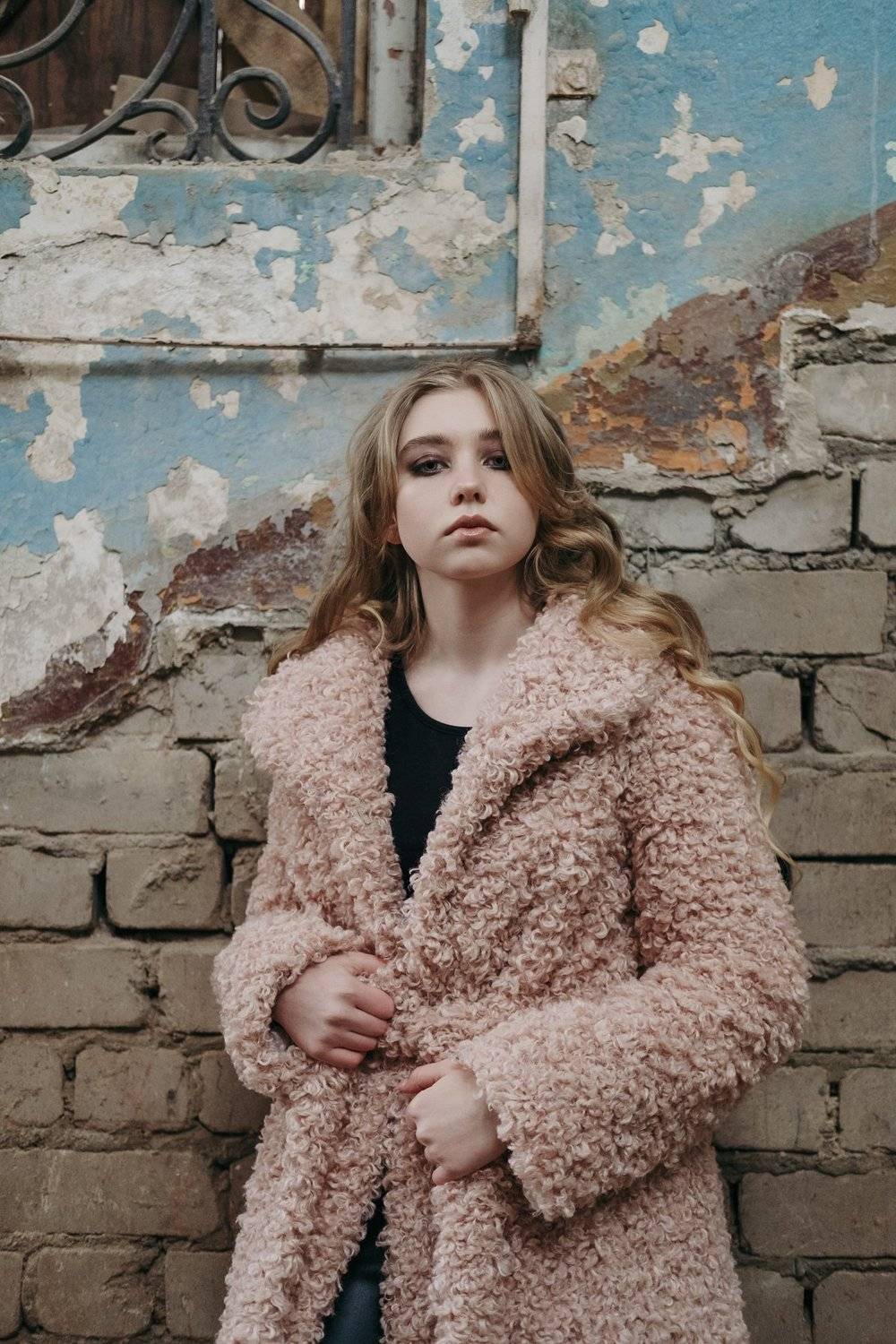 girl, portrait, fujifilm, fufjiilmru, xtrance, mirrorless, eyes, full lips, cute, young, face, window, Девушка, портрет, глаза, губы, милая, юная, фуджи, беззеркалка, россия, russia, фуджи, , Кирилл Соколов