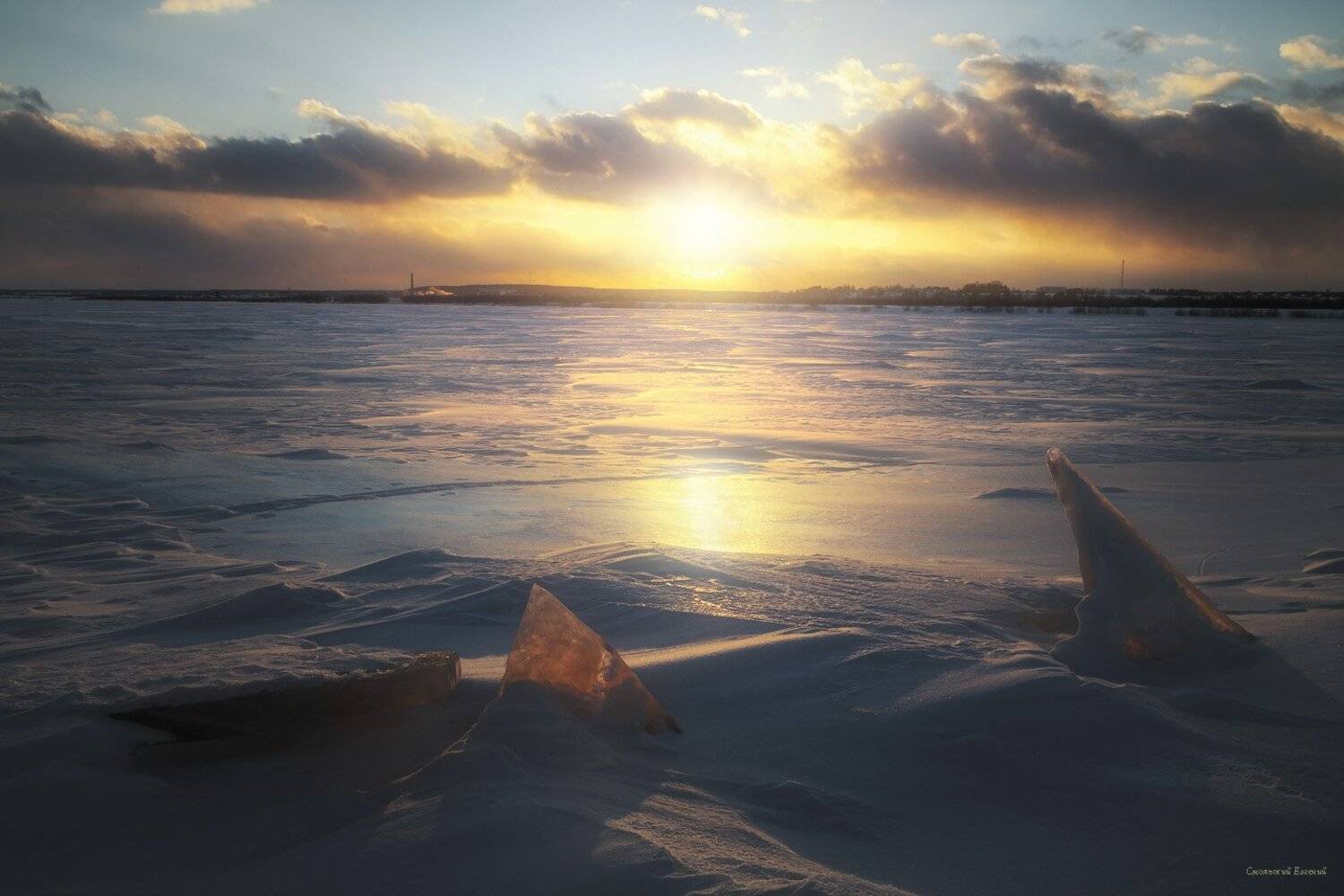 весна, зима, река, лед, закат, отражение, берег, вечер, снег, Смольский Евгений